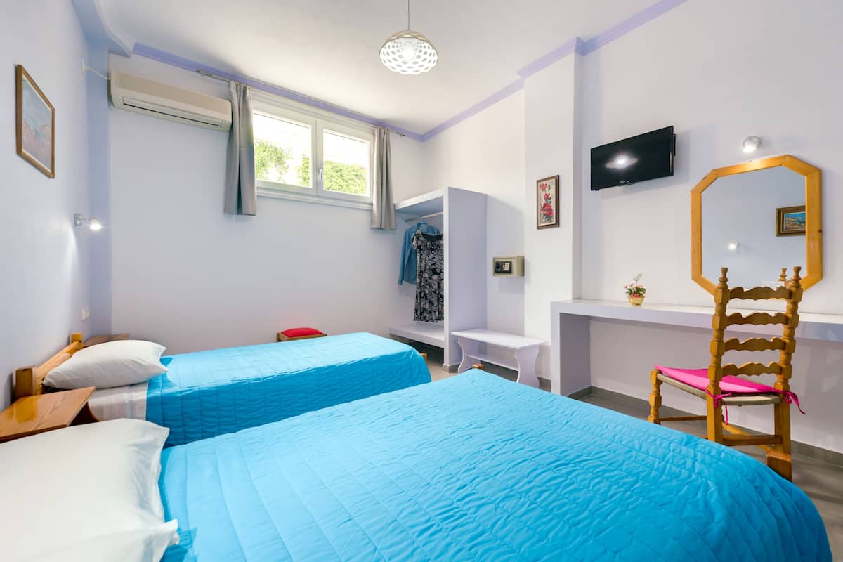 1 bedroom, Egyptian cotton sheets, in-room safe, individually decorated