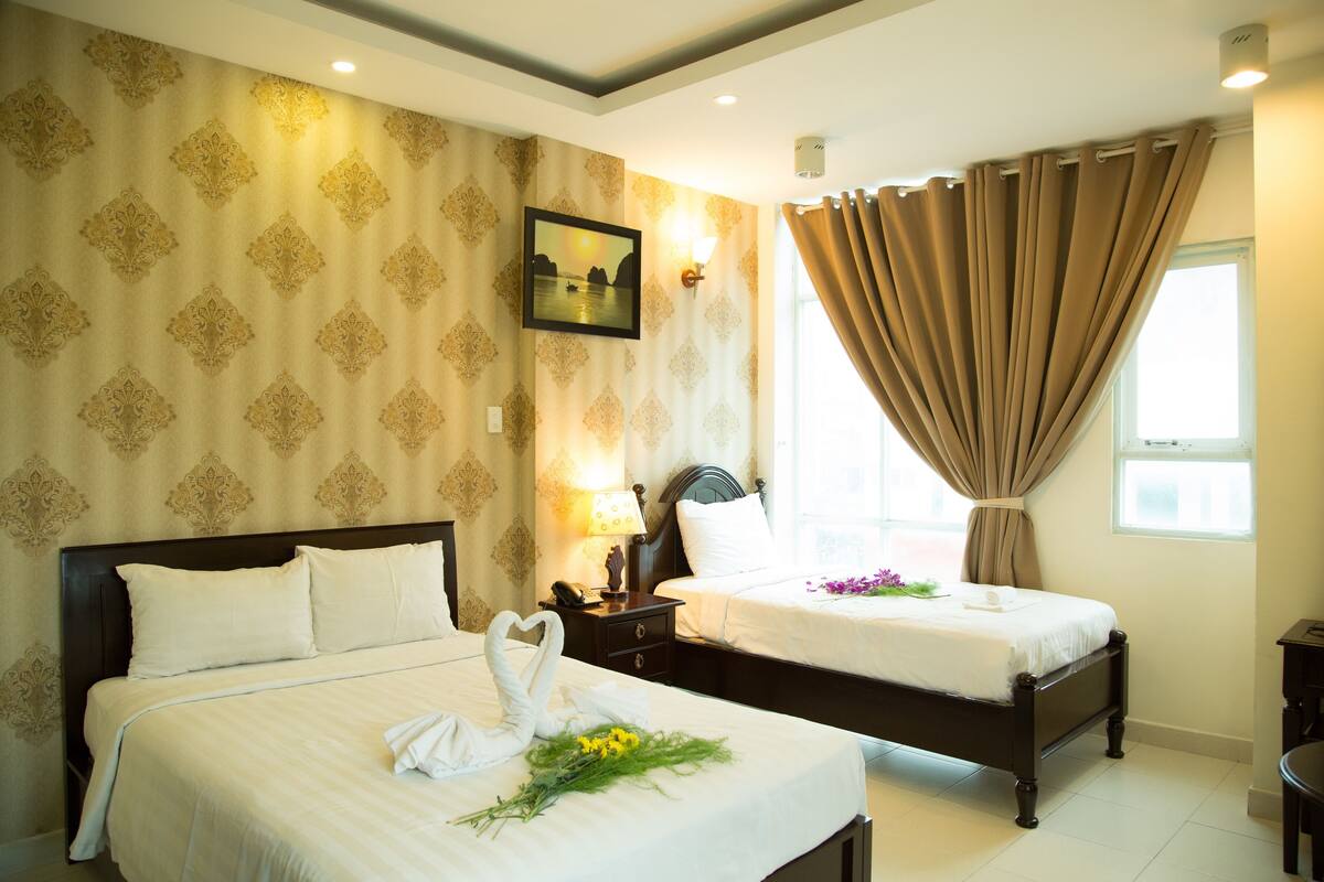 1 phòng ngủ, minibar, két bảo mật tại phòng, bàn 