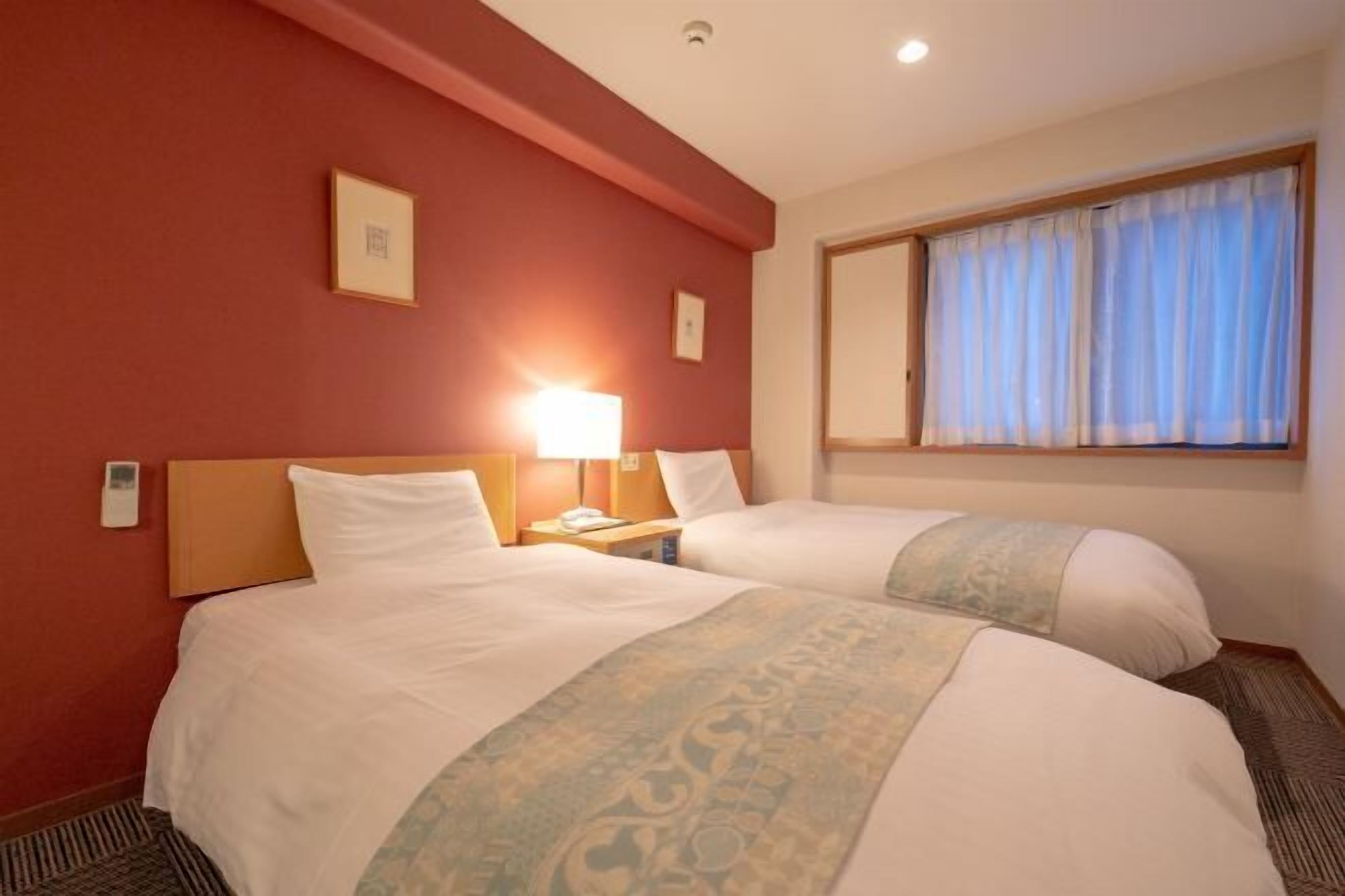 Down duvets, desk, iron/ironing board, free WiFi