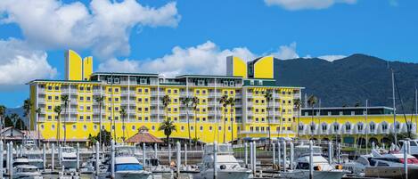 Fachada de la propiedad