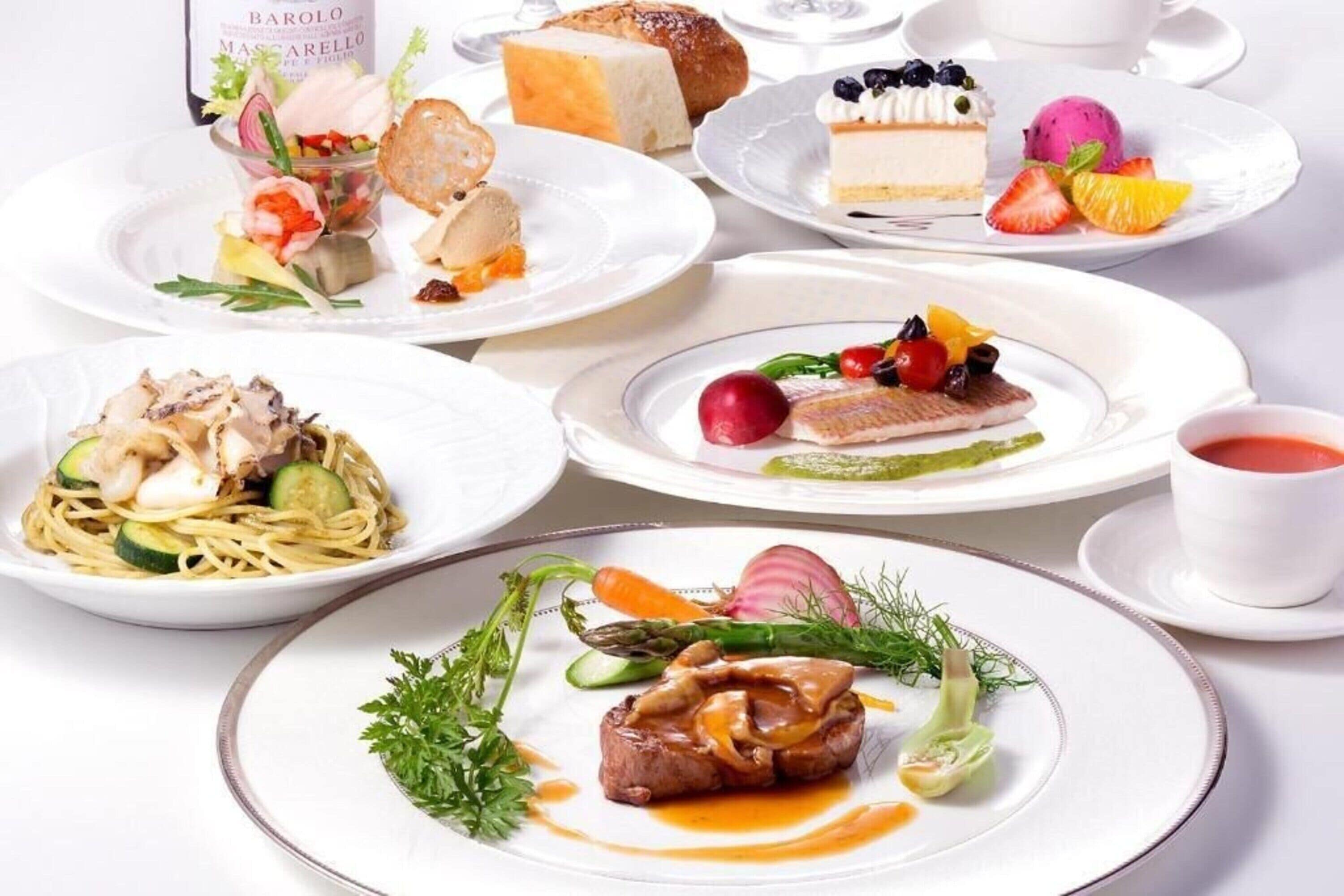 2 restaurants, breakfast, lunch, dinner served; italian cuisine