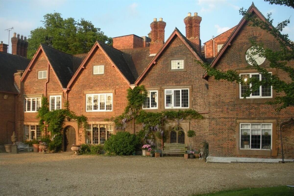 Chambre Double, 1 très grand lit, salle de bains privée | Extérieur