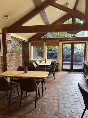 Interior - The Shakespeare Inn (Telford)
