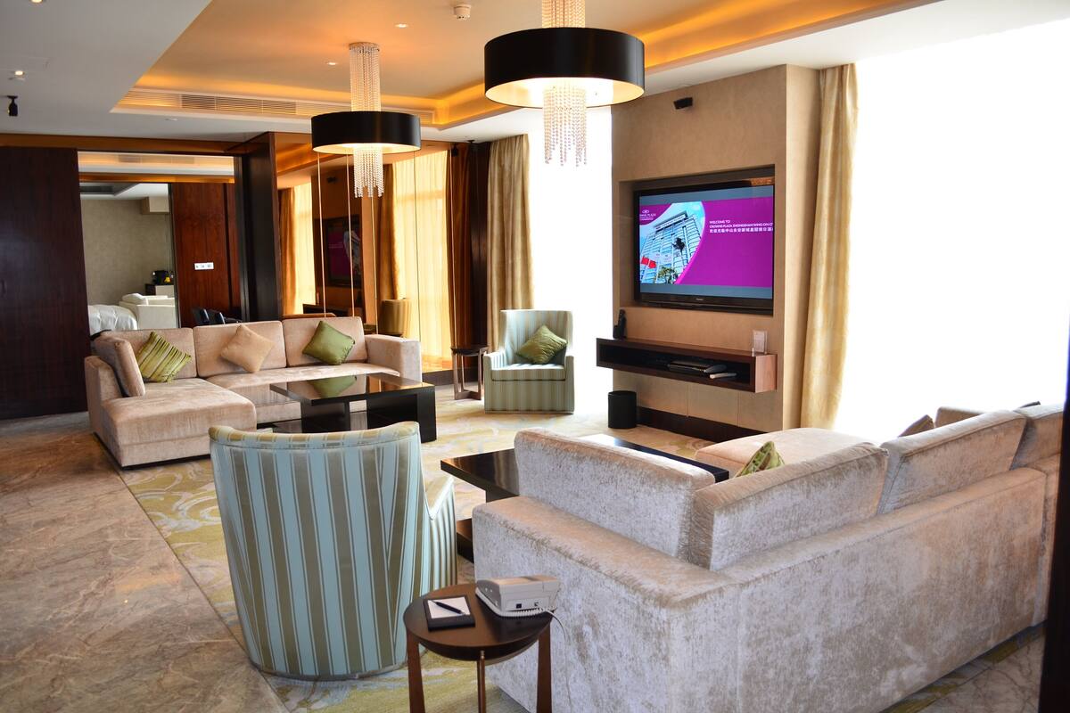 presidential suite | 1 bedroom, minibar, in-room safe, iron/ironing board