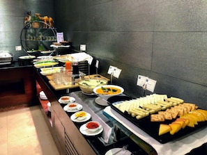 Breakfast, lunch and dinner served  - Evershine Resort & Spa (Mahabaleshwar)