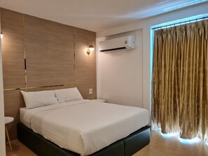 Studio, 1 Tempat Tidur Double, pemandangan laut | Brankas dan Wi-Fi gratis