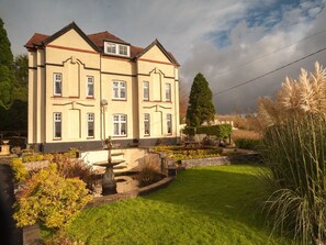 Exterior - Ardwyn House (Llanwrtyd Wells)