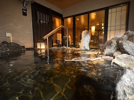 Fontes termais. Dormy Inn Hakata Gion Natural Hot Spring
