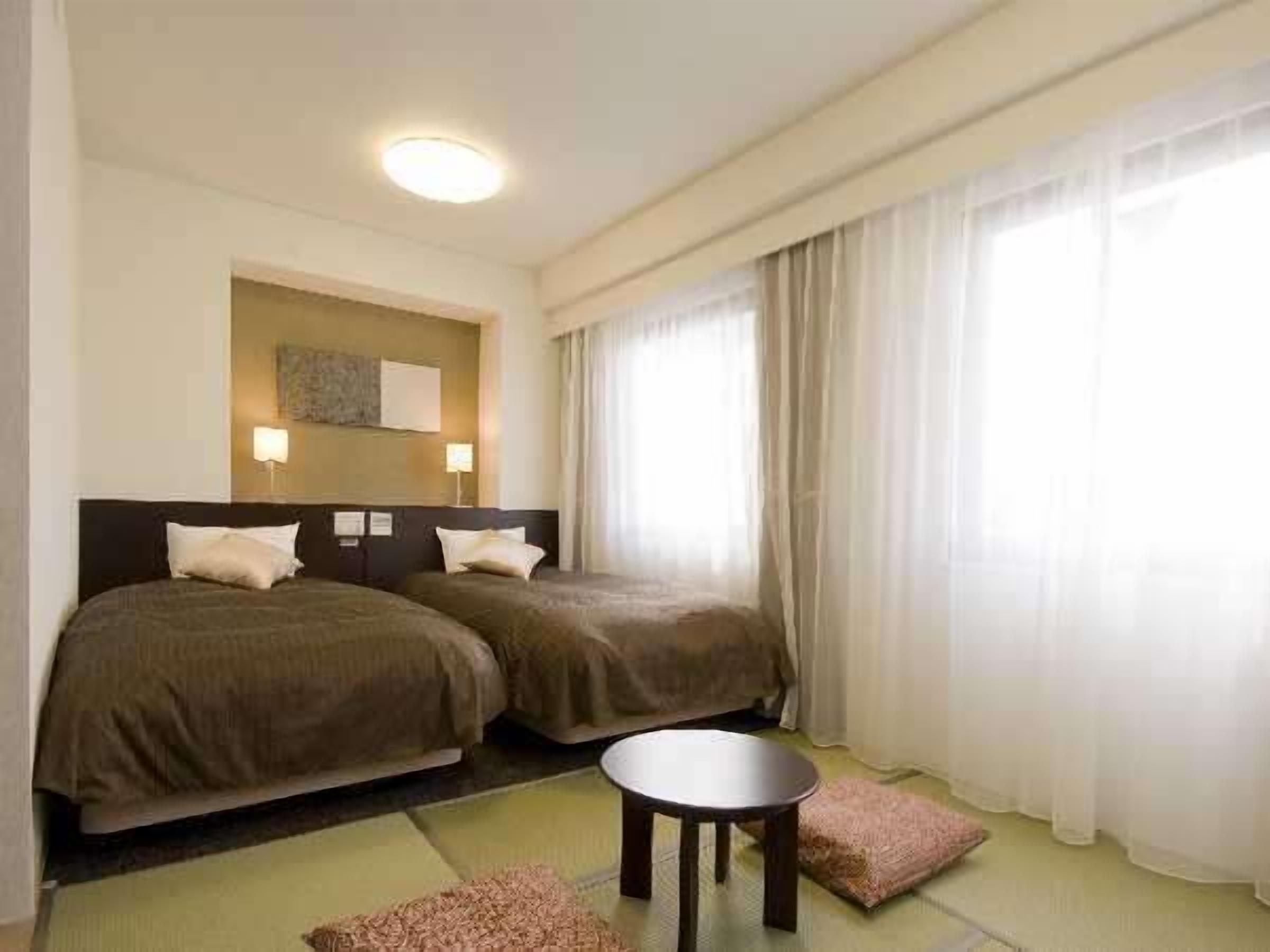 Luxe beddengoed, donsdekens, een strijkplank/strijkijzer, gratis wifi