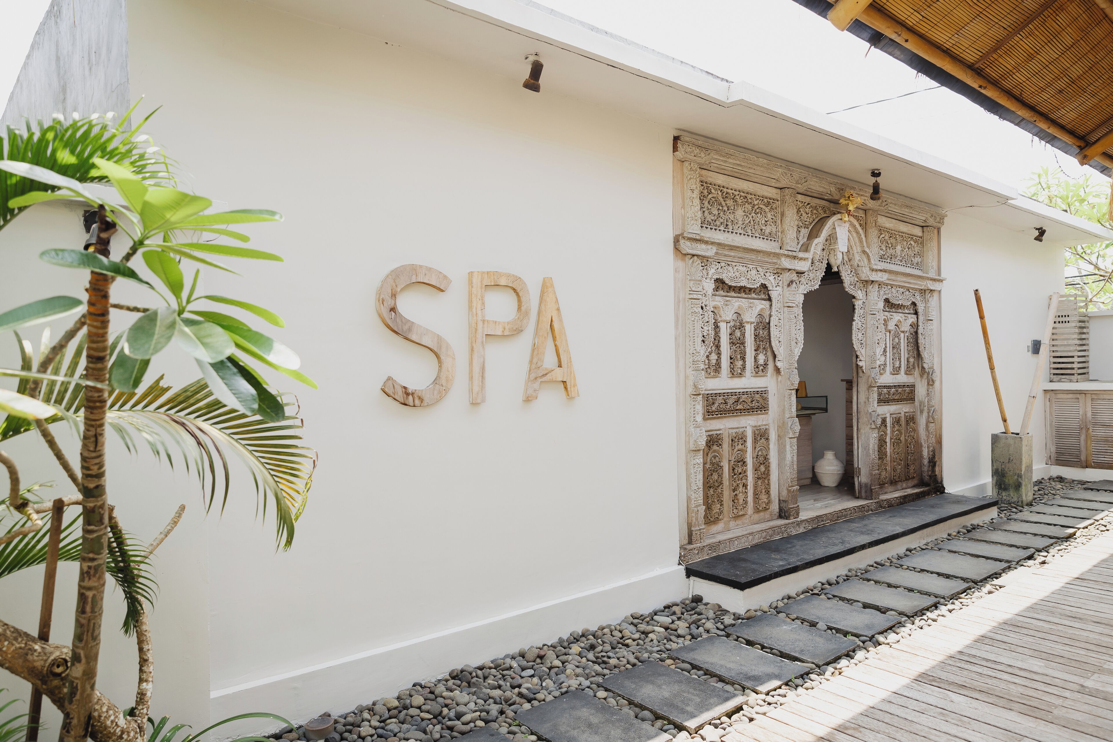 body treatments, body wraps, body scrubs, facials