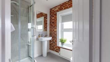 Doppelzimmer, mit Bad, Meerblick (King Ensuite) | Badezimmer
