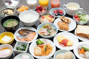 Daily buffet breakfast for a fee