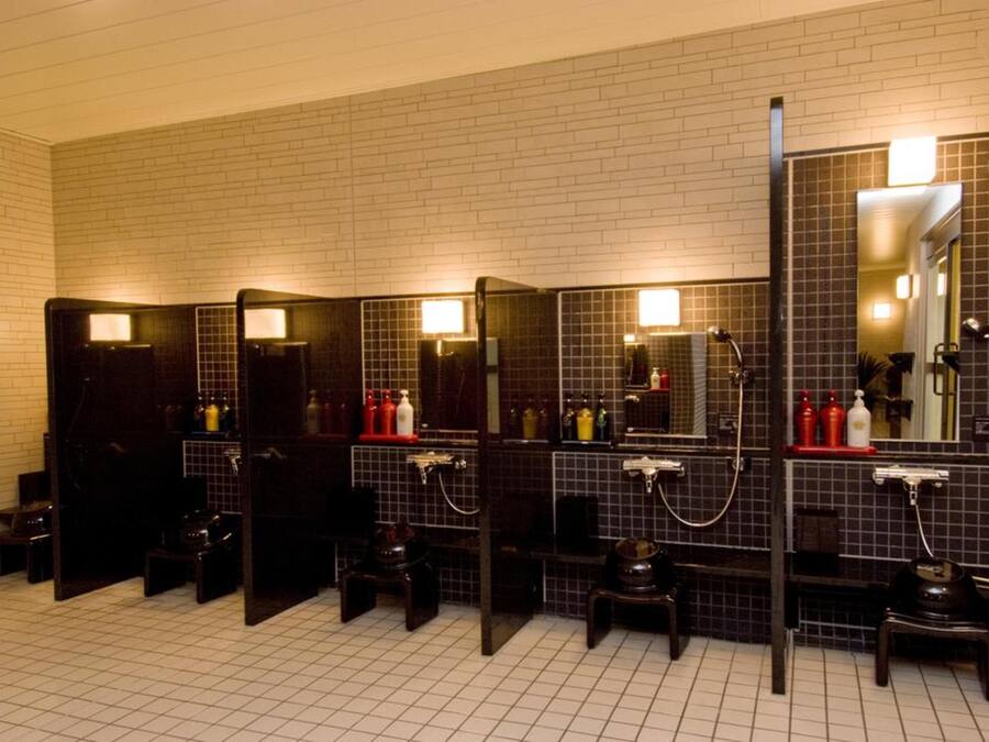 Baño termal público