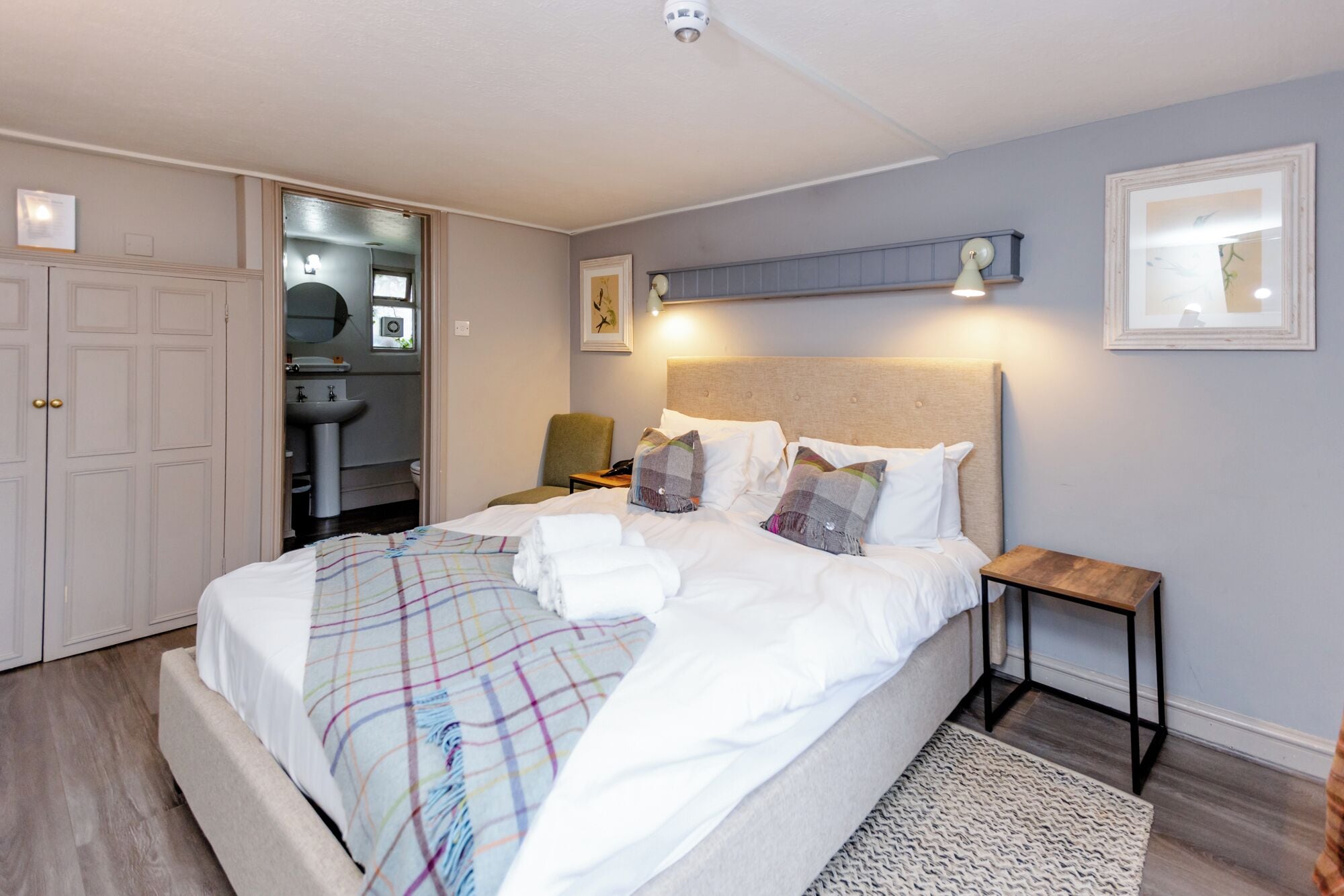 클래식 더블룸, 앙스위트