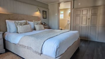 Classic Double Room, Ensuite