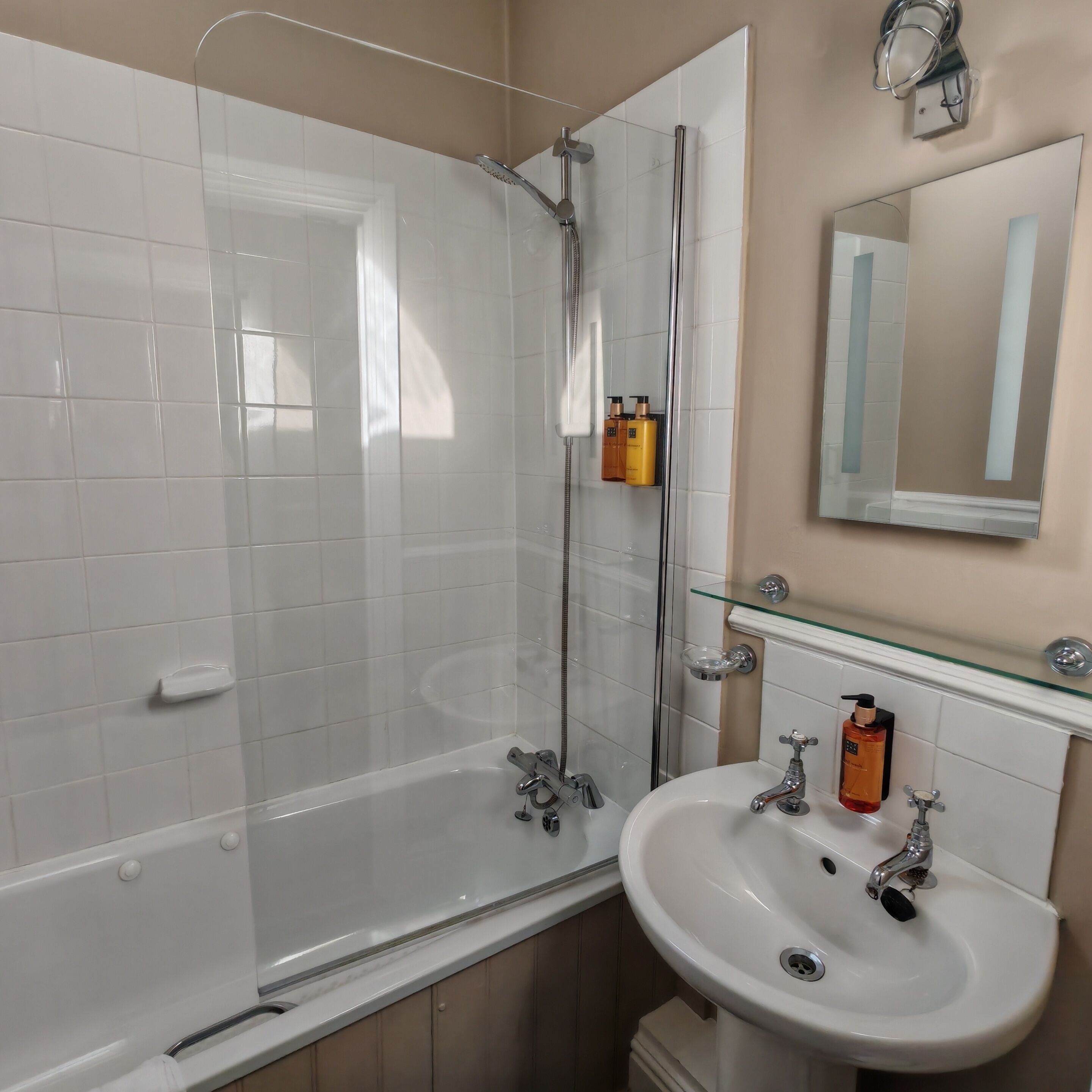 Standard Double Room, Ensuite