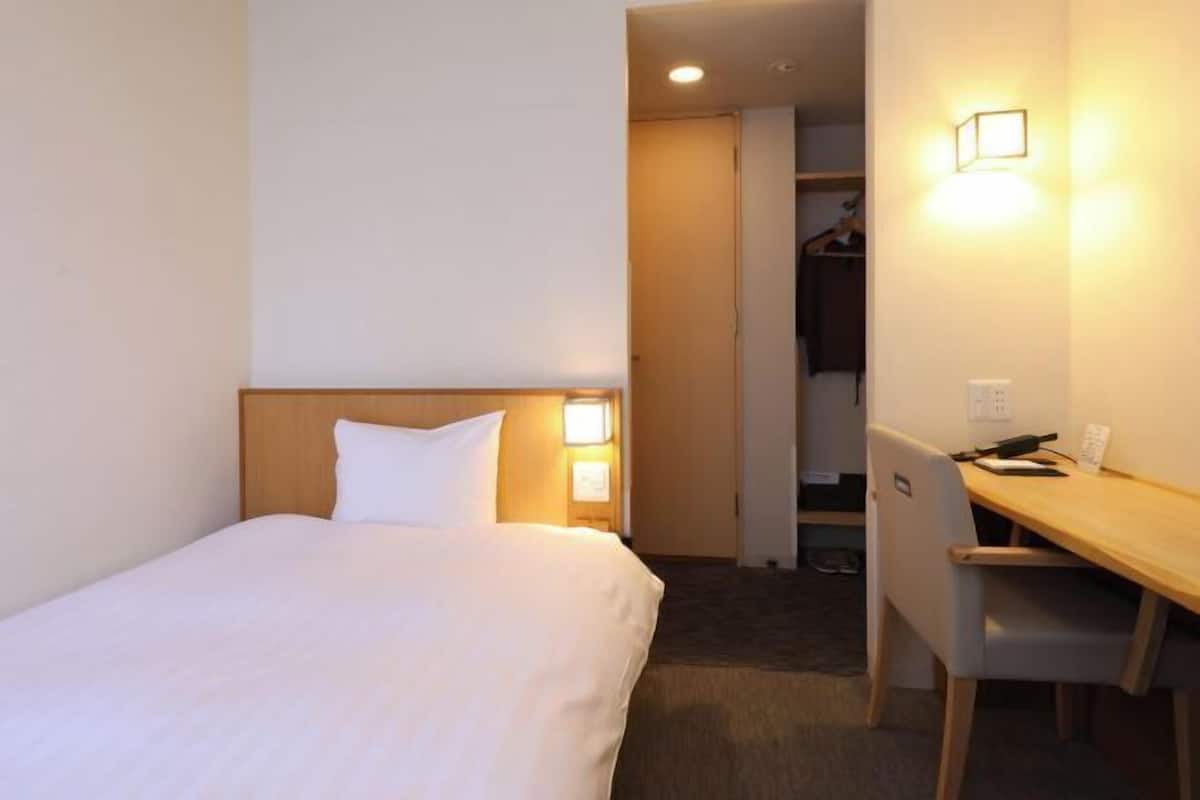 1 chambre, bureau, Wi-Fi gratuit, draps fournis