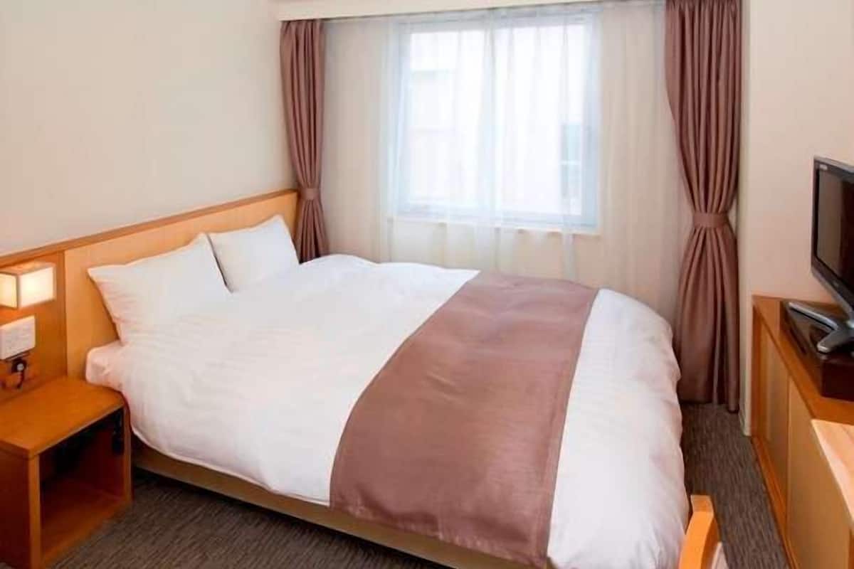 1 chambre, bureau, Wi-Fi gratuit, draps fournis