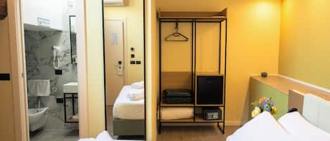 Minibar, in-room safe, free WiFi, bed sheets