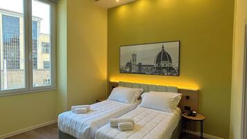 Camera Classic con letto matrimoniale o 2 letti singoli, bagno privato | Minibar, una cassaforte in camera, Wi-Fi gratuito, lenzuola