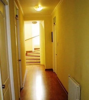 Frigobar, cofres nos quartos, individualmente decorados