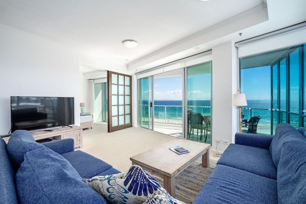 Apartment, 3 Bedrooms, Ocean View | Living area | TV, DVD player