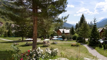Esterni