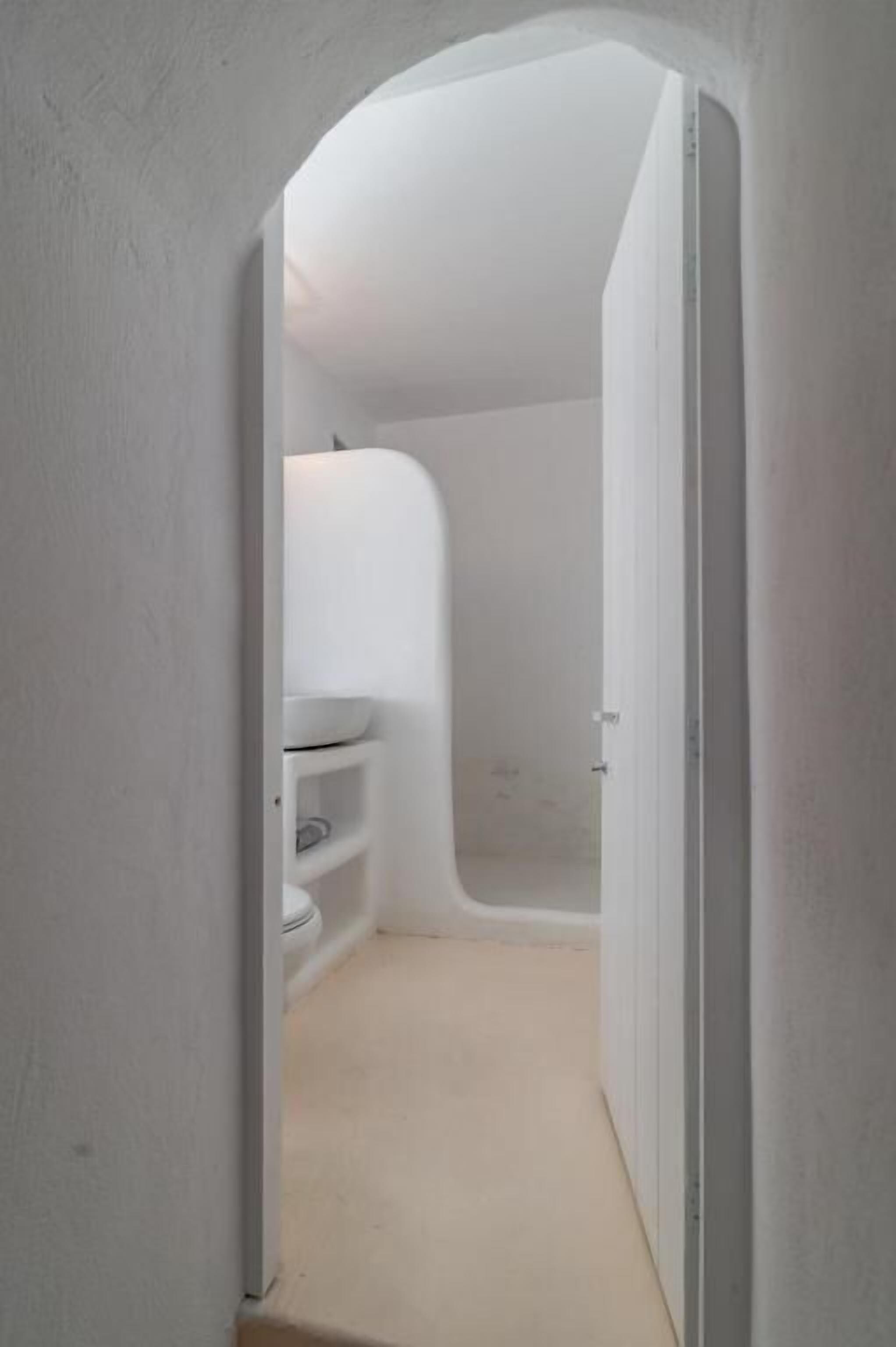 Appartement (THOLOS) | Salle de bain | Douche, serviettes fournies