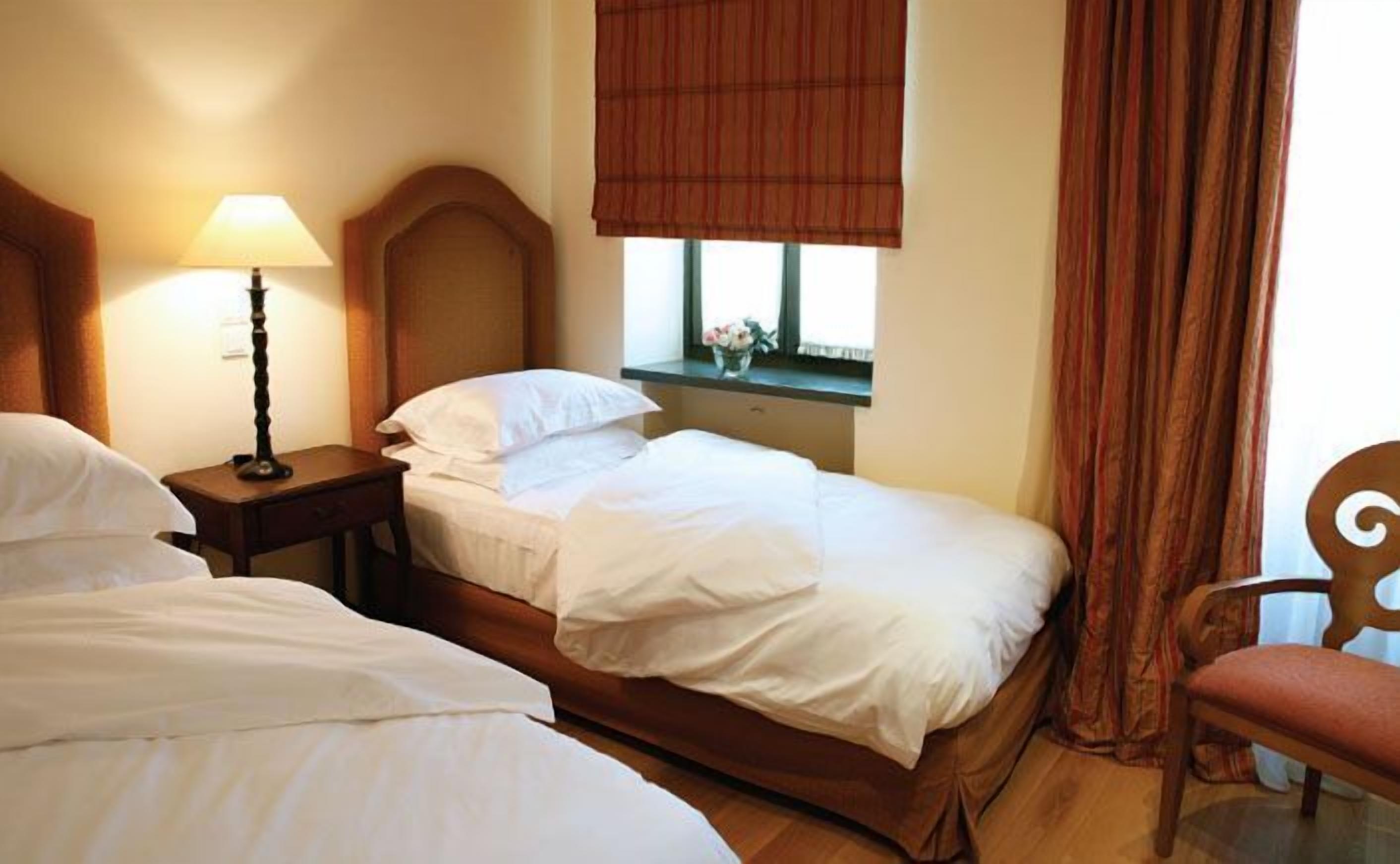 minibar, in-room safe, soundproofing, free wifi