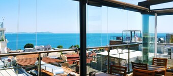 Seraglio Hotel & Suites