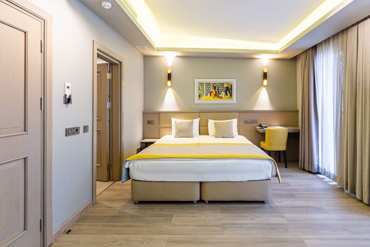 Superior Triple Room | Egyptian cotton sheets, premium bedding, minibar, in-room safe