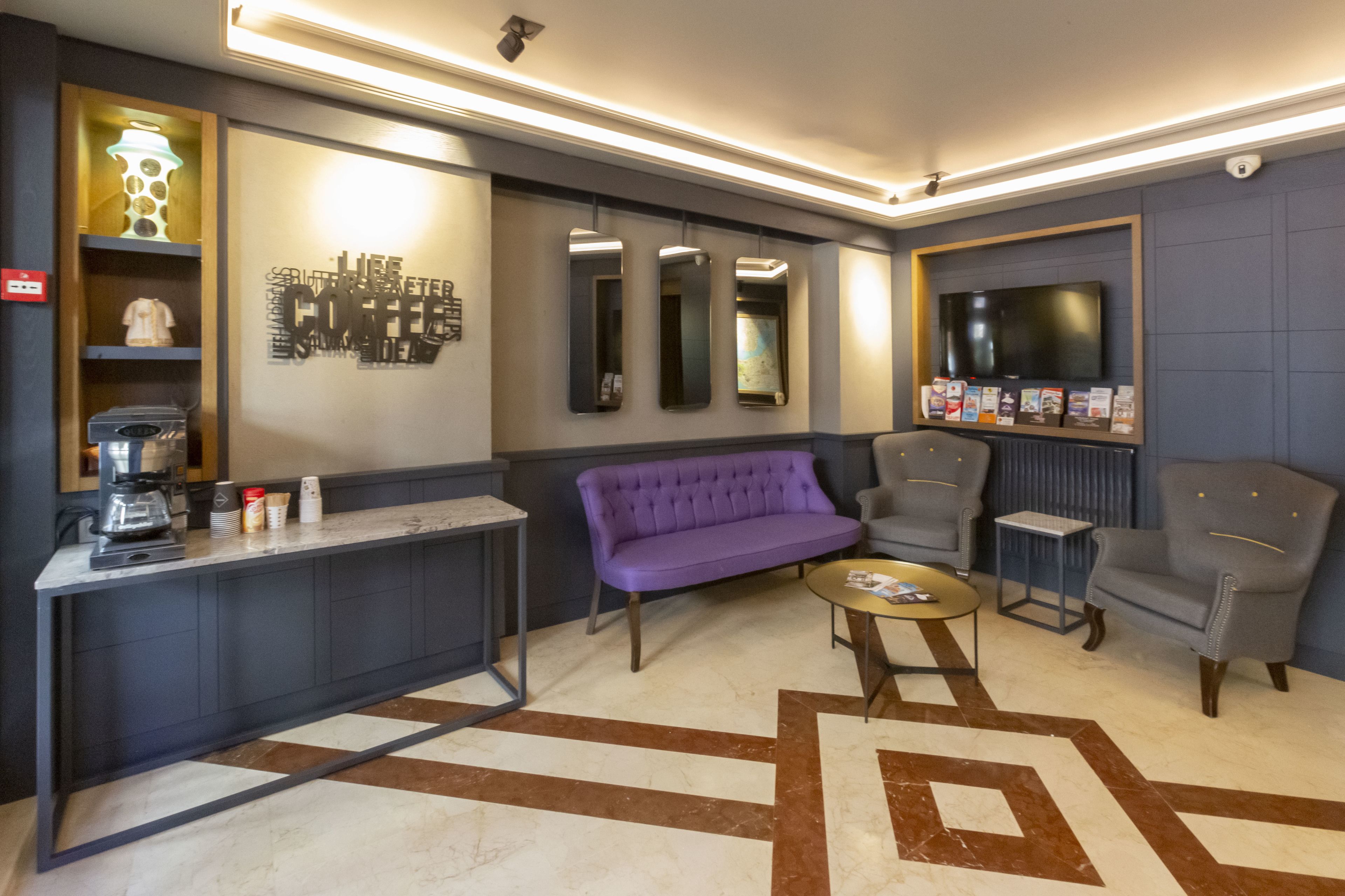 Photo - Seraglio Hotel & Suites