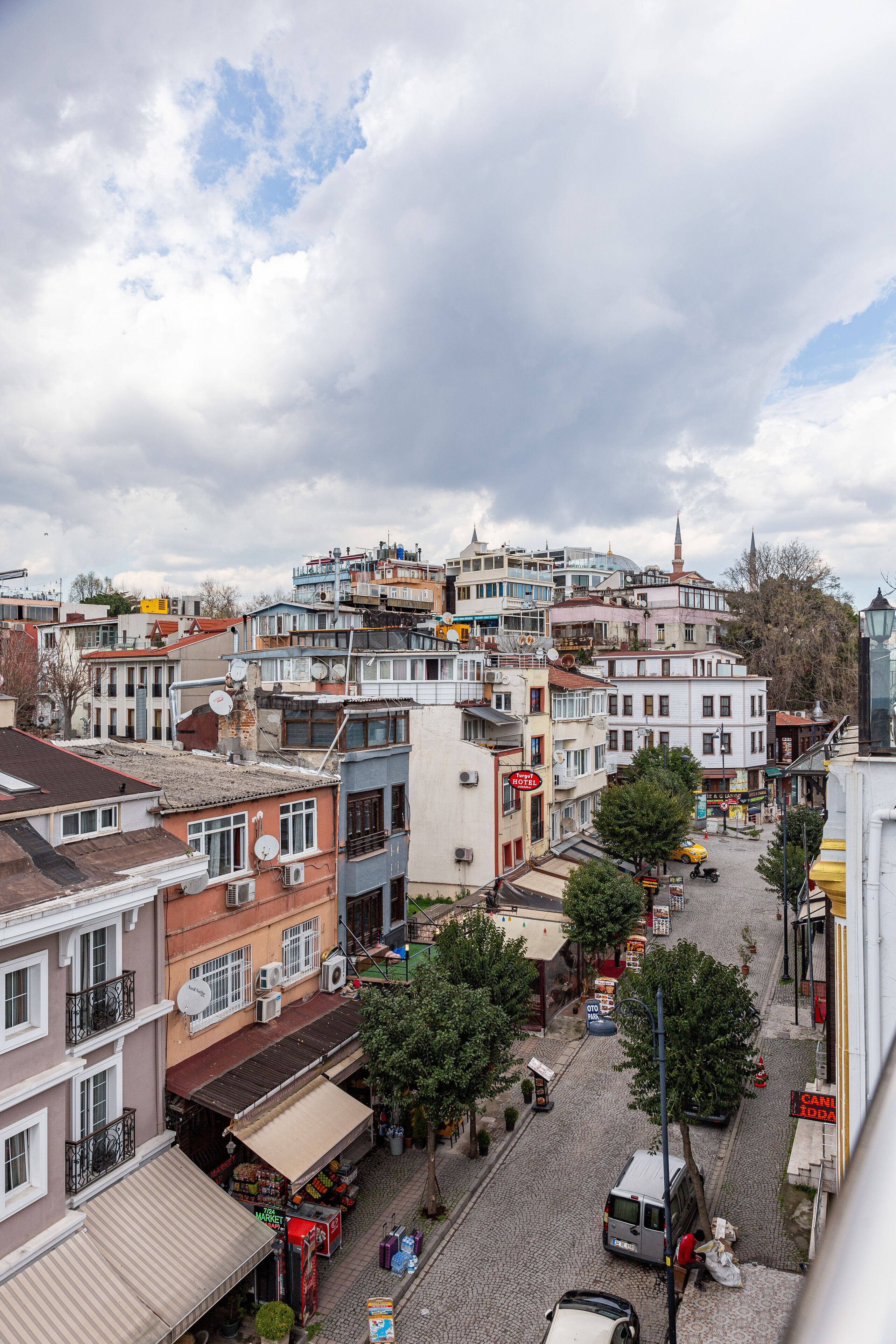 Photo - Seraglio Hotel & Suites