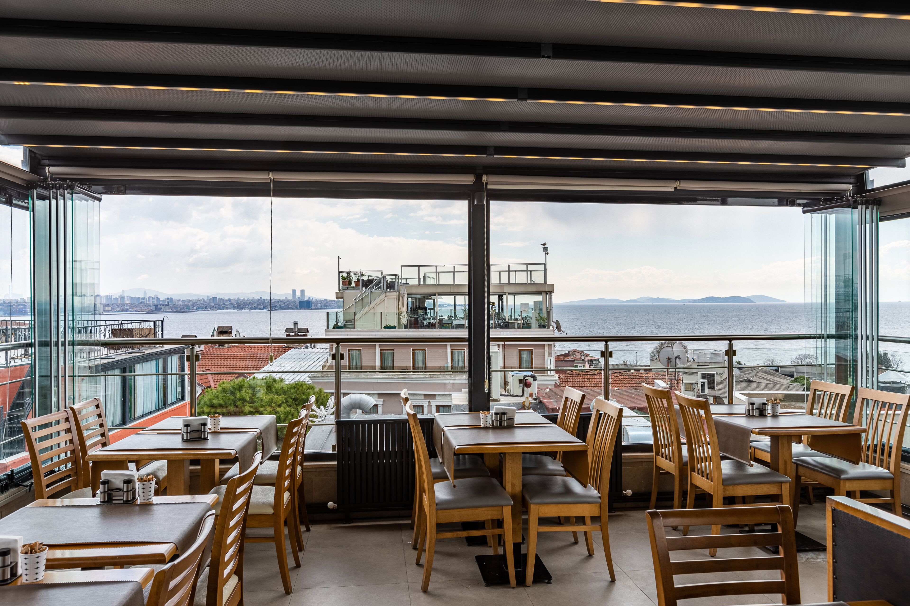 Photo - Seraglio Hotel & Suites