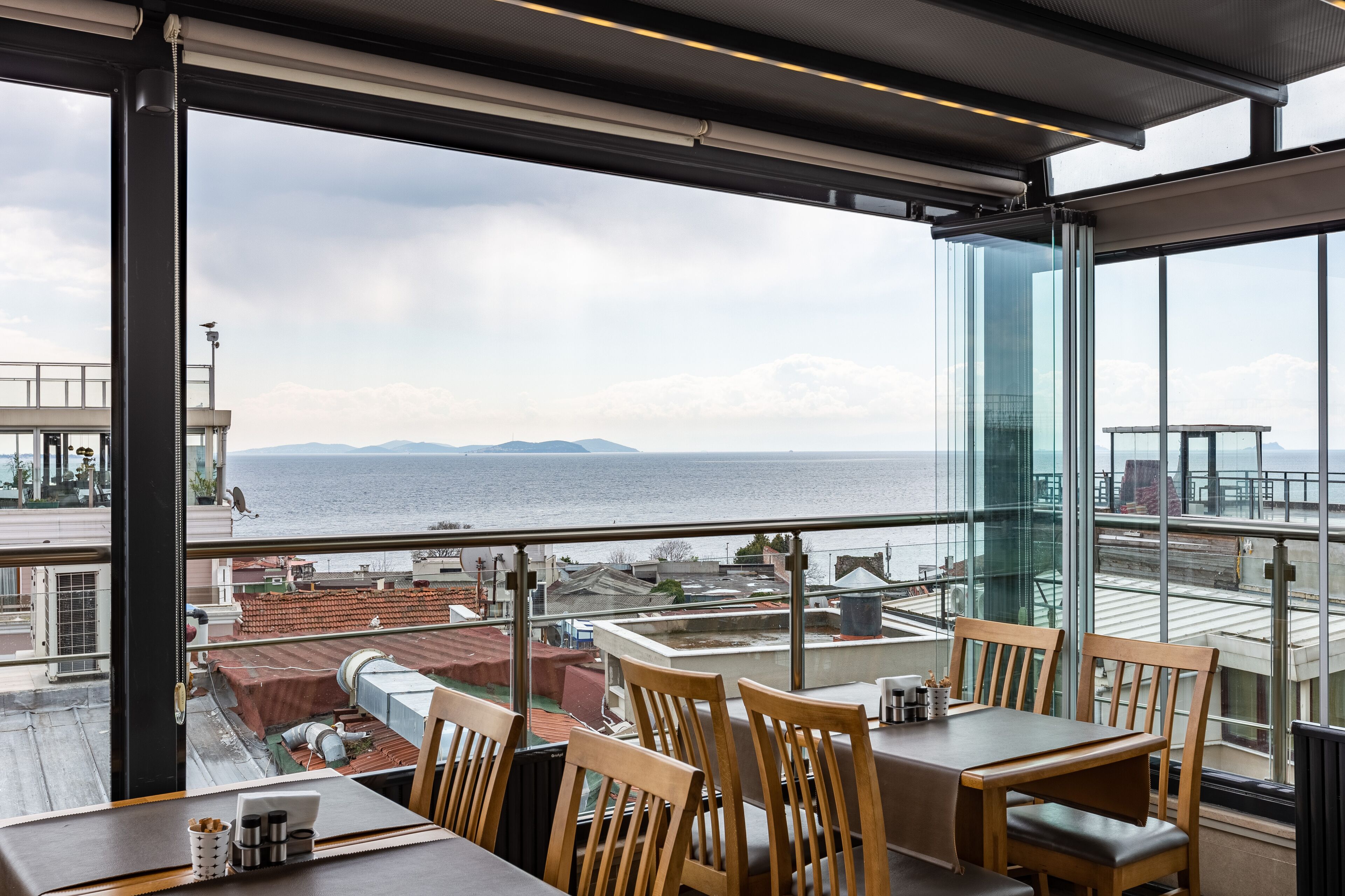 Photo - Seraglio Hotel & Suites