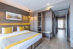Annex Family Suite, 2 Bedrooms | Egyptiske bomuldslagner, premium-sengetøj, minibar