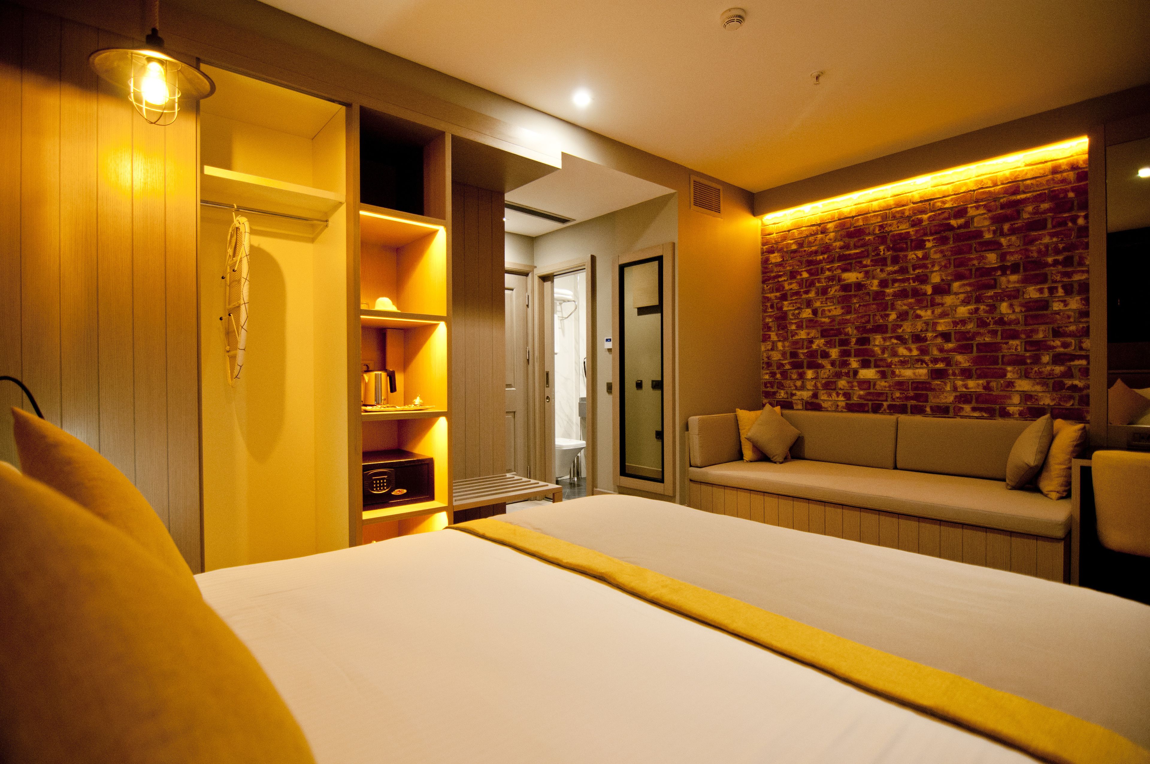 Photo - Seraglio Hotel & Suites