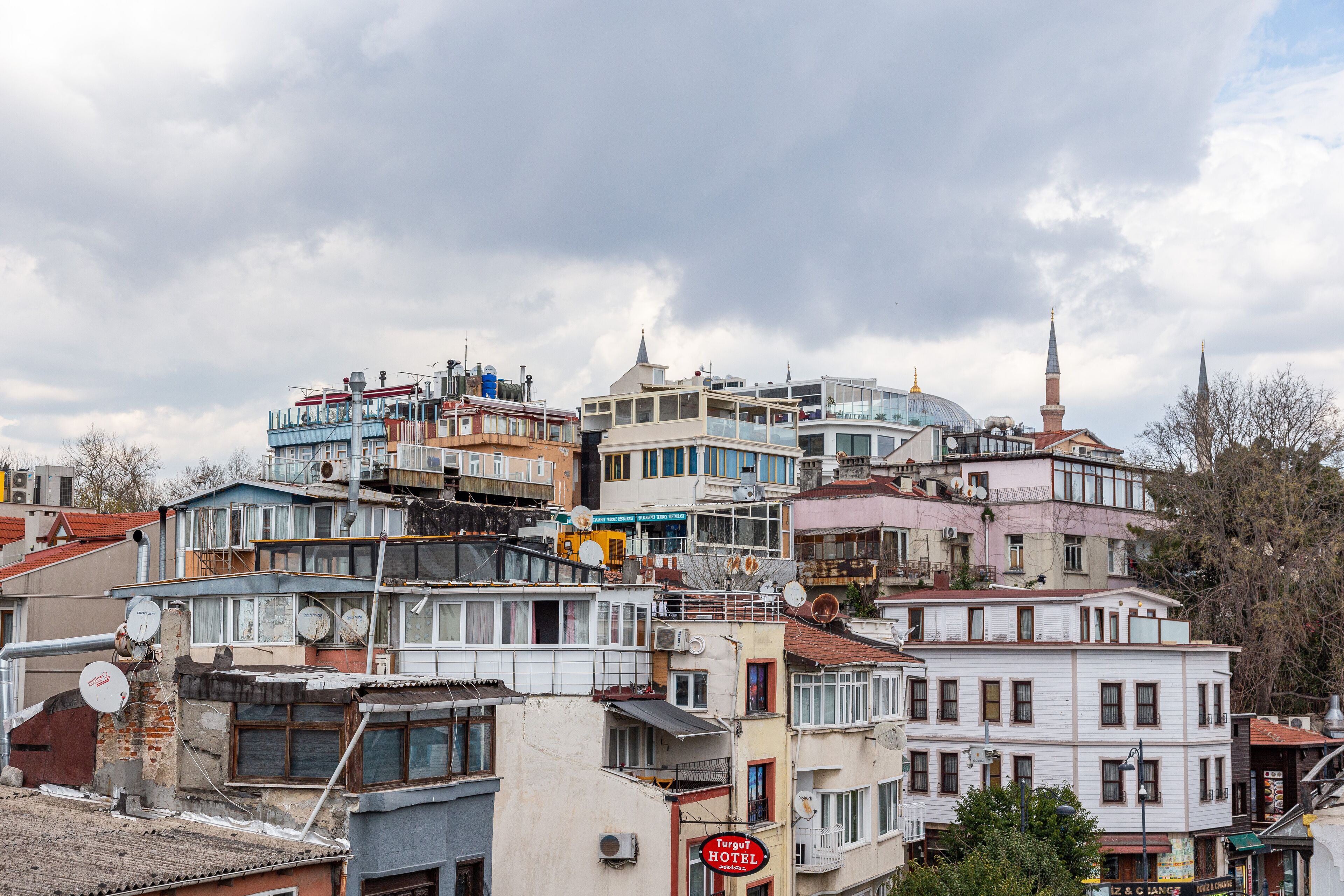 Photo - Seraglio Hotel & Suites