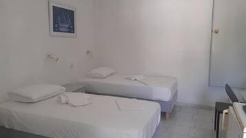 Skrivebord, ekstrasenger (mot et tillegg), wi-fi (inkludert) og sengetøy