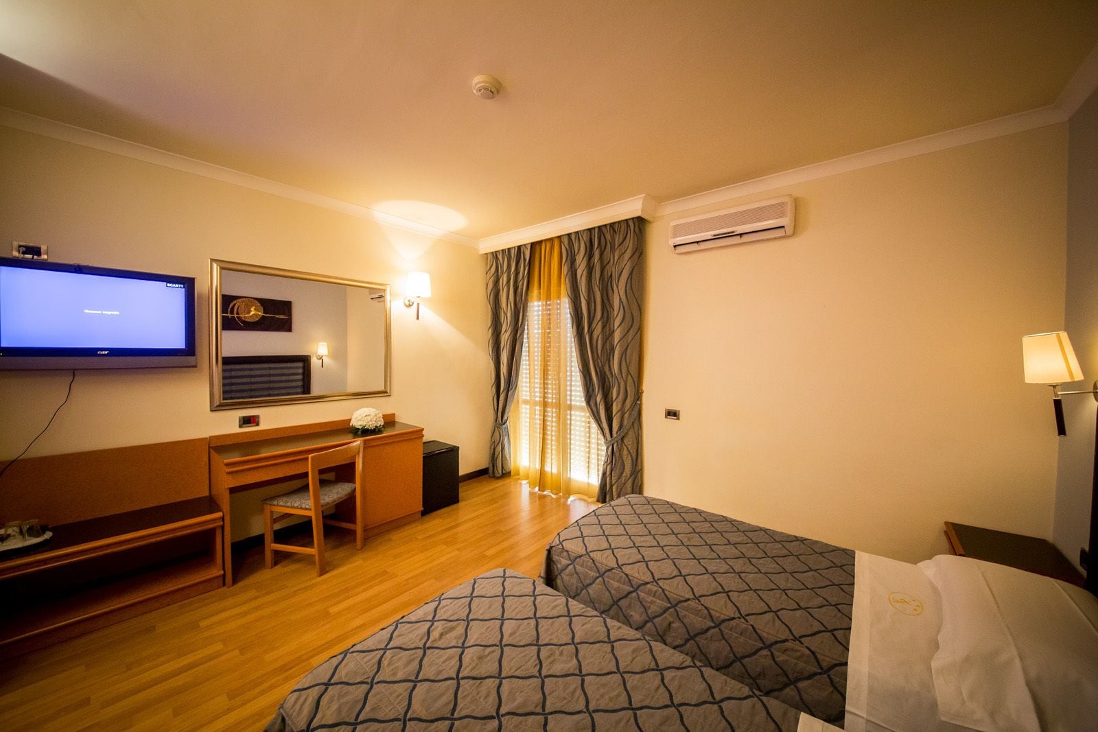 double room | desk, cots/infant beds, rollaway beds, free wifi