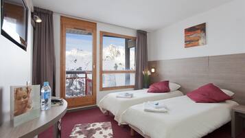 Coffres-forts dans les chambres, bureau, lits bébé (gratuits)