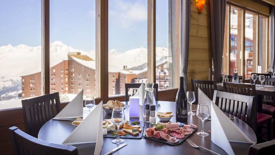 HÎtel Club mmv Les MélÚzes Arc 2000