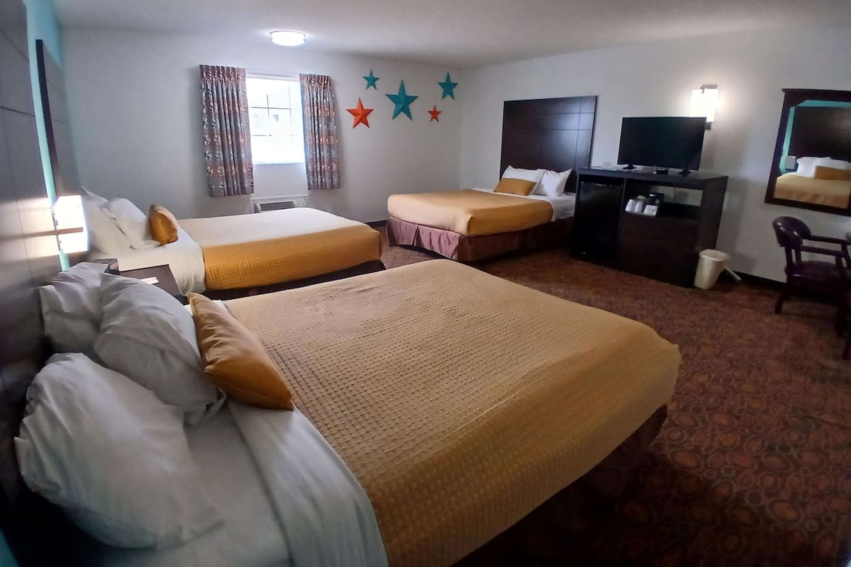 Deluxe Room, Multiple Beds, Non Smoking (Interior Corridor) | Desk, iron/ironing board, free WiFi, bed sheets
