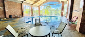 Howard Johnson by Wyndham Branson Theatre District