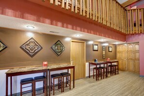 Free daily self-service breakfast  - Howard Johnson by Wyndham Branson Theatre District (Branson)