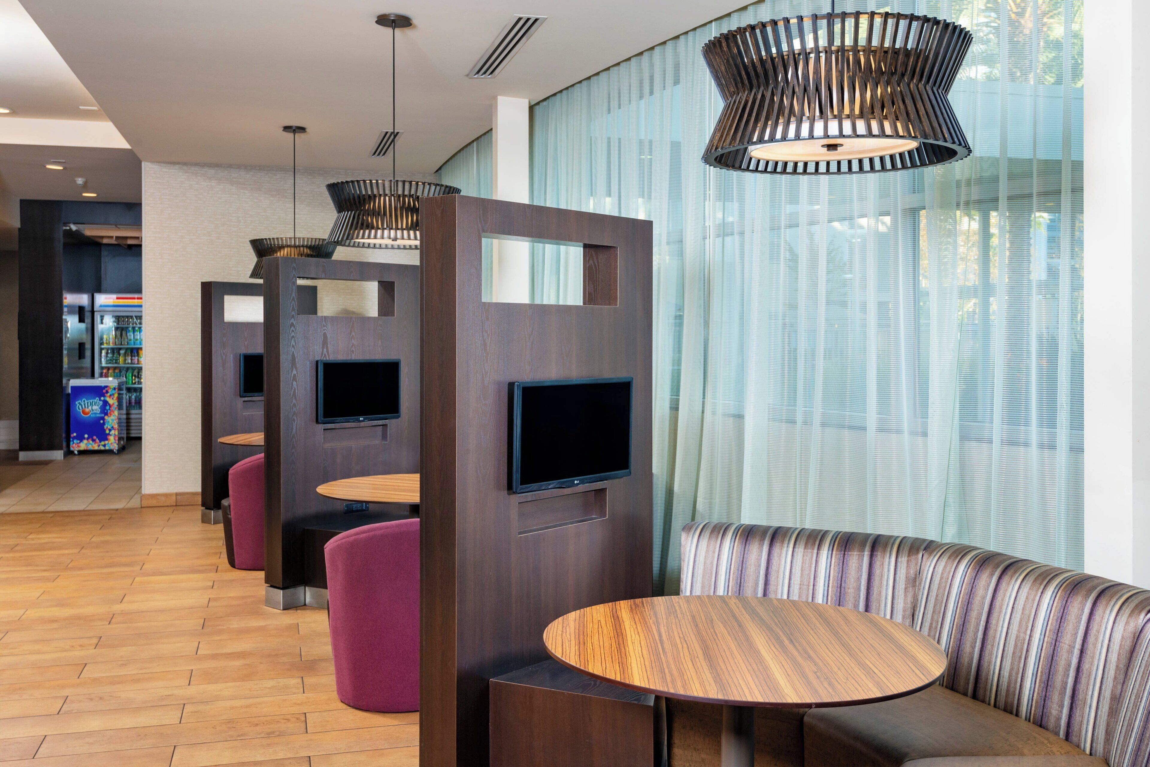 Photo - Courtyard by Marriott Santa Ana Orange County