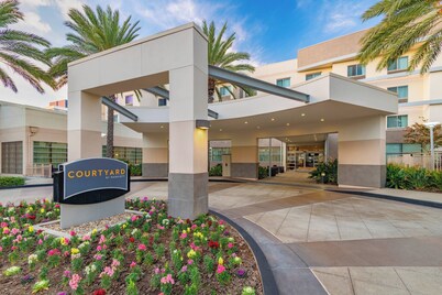Courtyard by Marriott Santa Ana Orange County