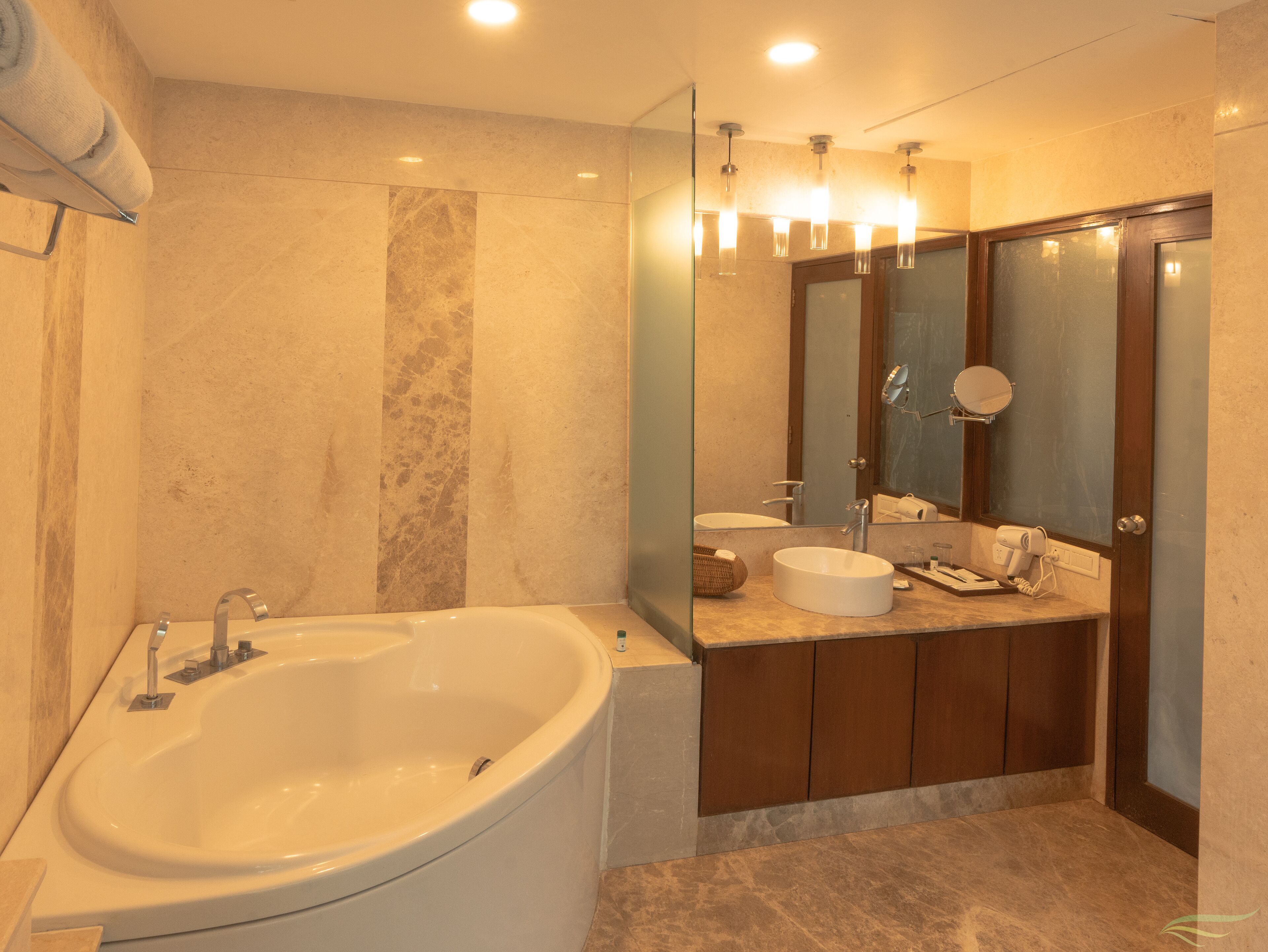 exclusive cottage, 1 double bed, lake view | 1 bedroom, egyptian cotton sheets, premium bedding, pillow-top beds