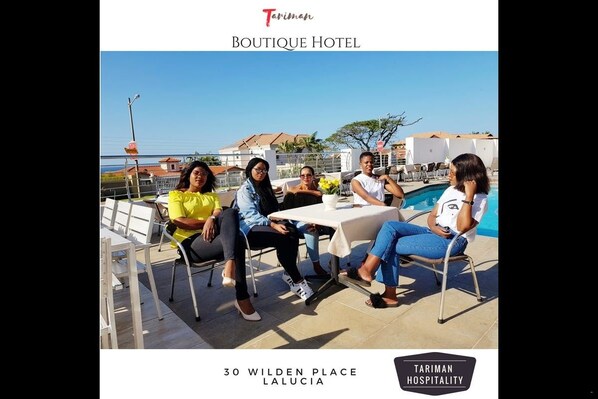 -32-inch LED TV with satellite channels, TV - Tariman INN (Umhlanga)