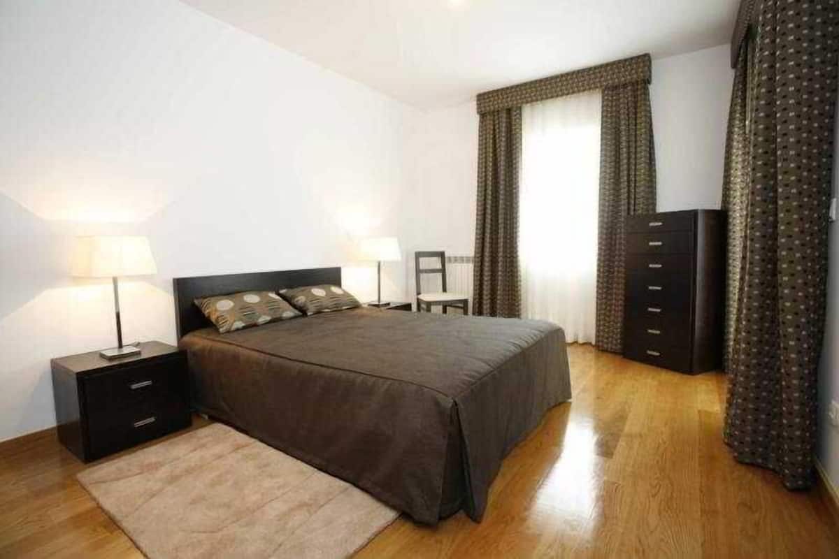 Minibar, Zimmersafe, schallisolierte Zimmer, Bettwäsche